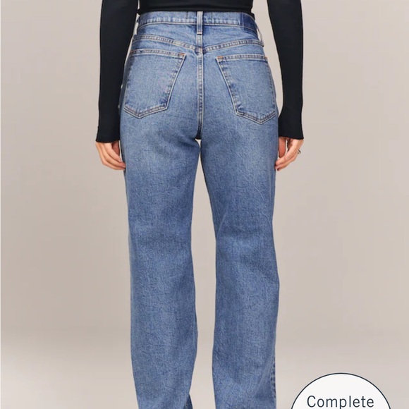 Curve Love Mid Rise Baggy Jean - Picture 5 of 9